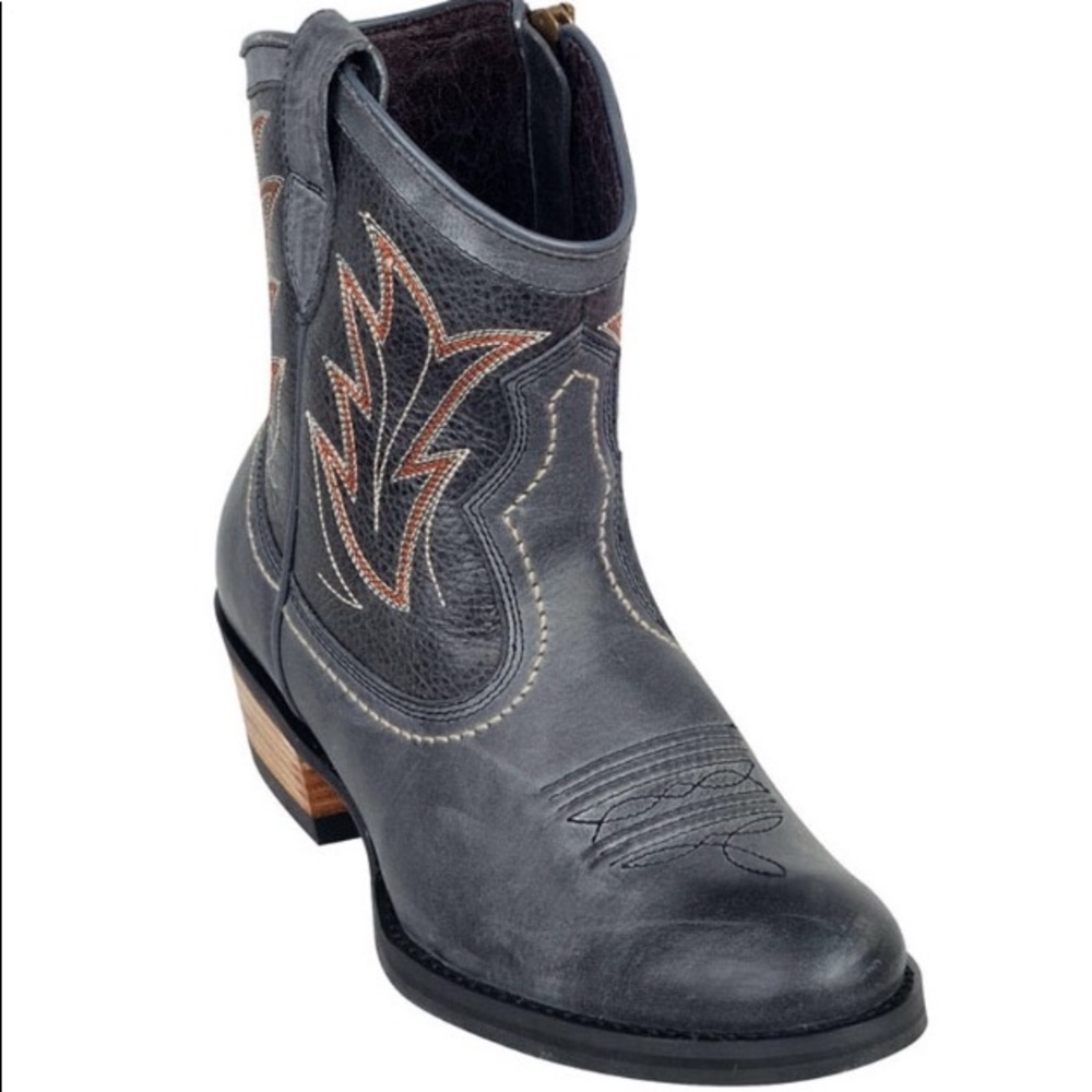 Ariat Billie Bootie 7 1/2 Cowboy boot